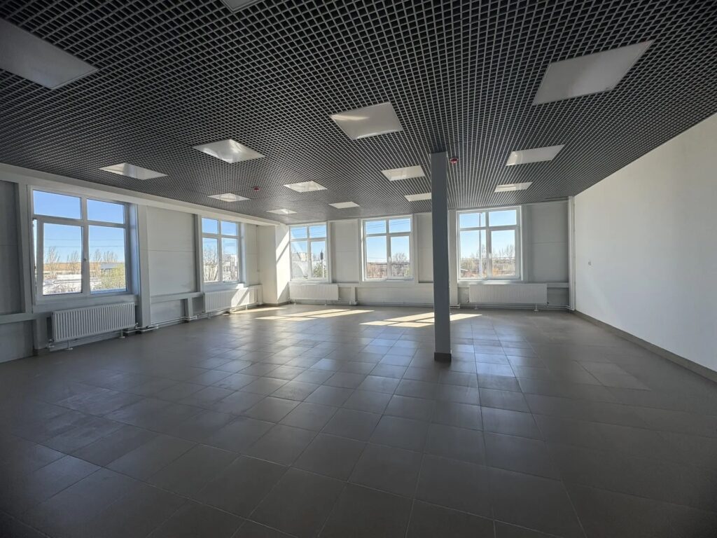 Офис административно-бытового корпуса, 80 кв.м.
